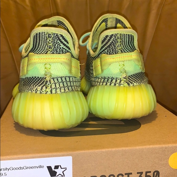 YeezY 350 V2 YeezReel Non-Reflective - Picture 4 of 9